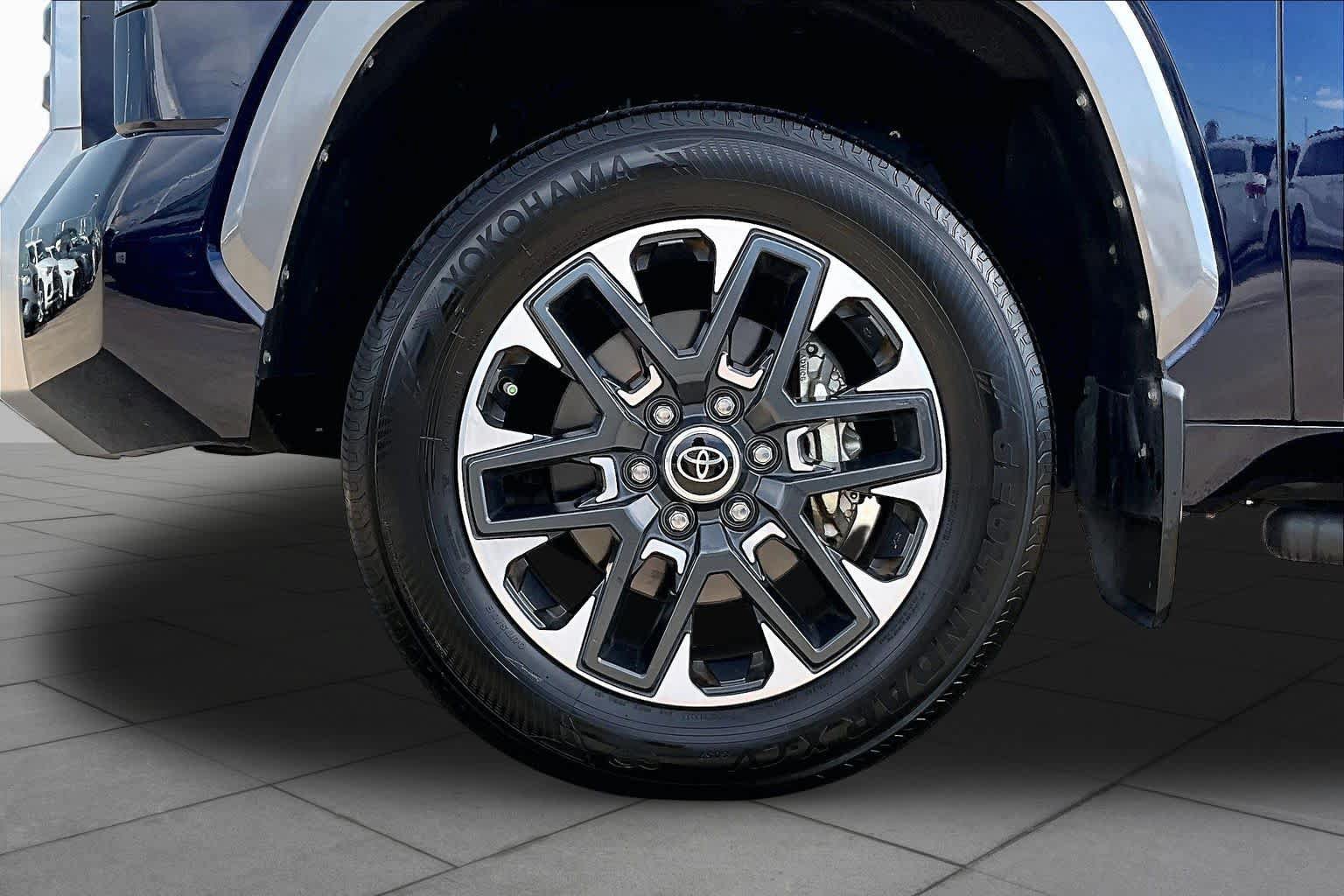 Used 2024 Toyota Tundra Limited w/ Power Package AWD/4WD image 11