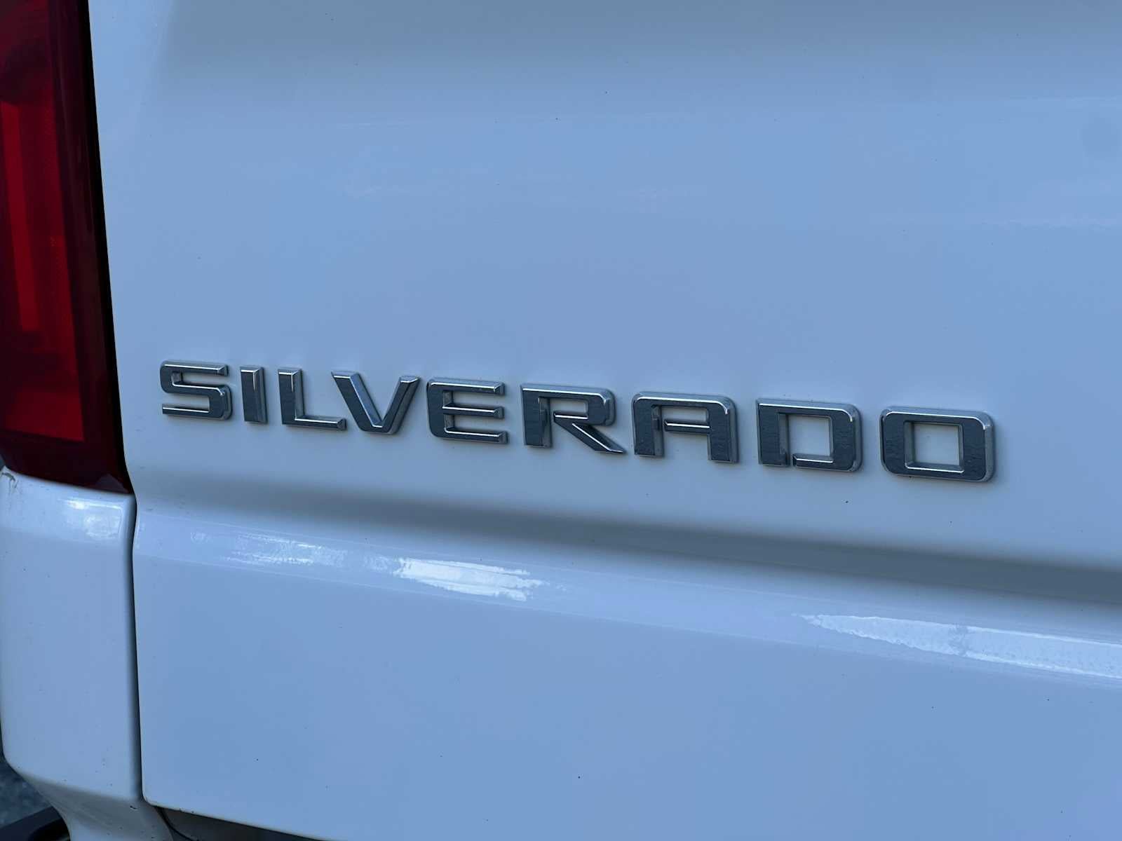 Used 2024 Chevrolet Silverado 1500 RST w/ Z71 Off-Road Package AWD/4WD image 15