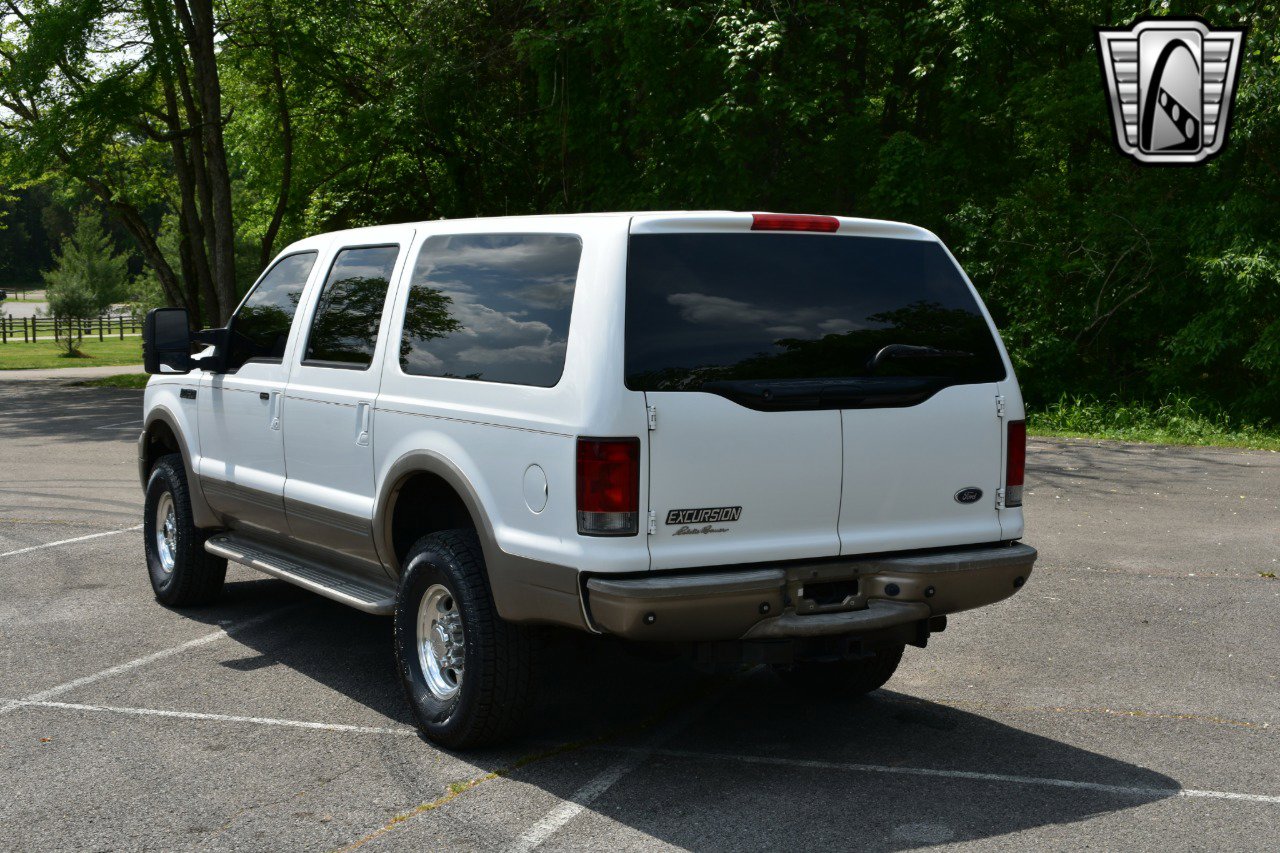 Used 2005 Ford Excursion Eddie Bauer image 27