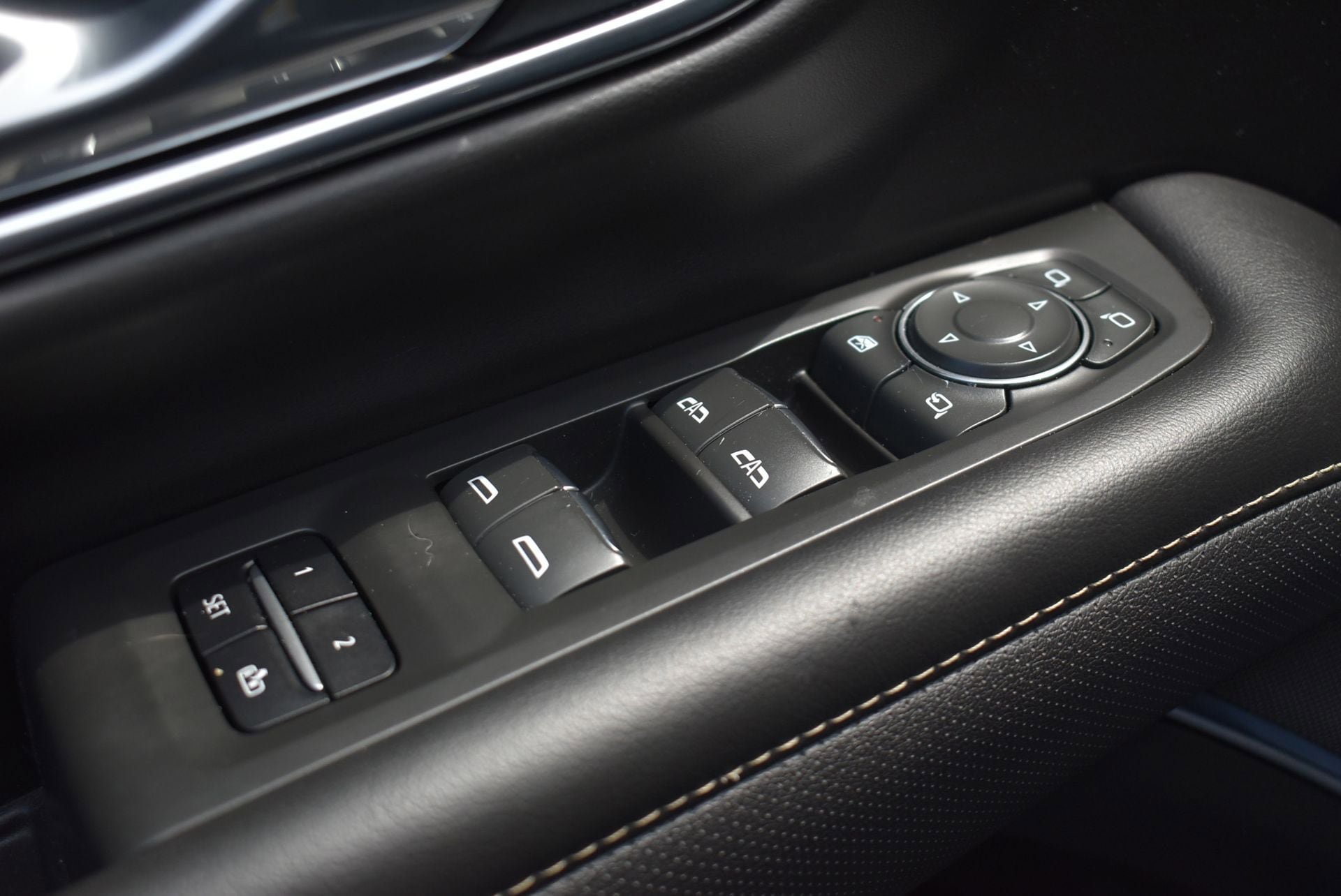 Used 2023 Chevrolet Tahoe Premier image 11