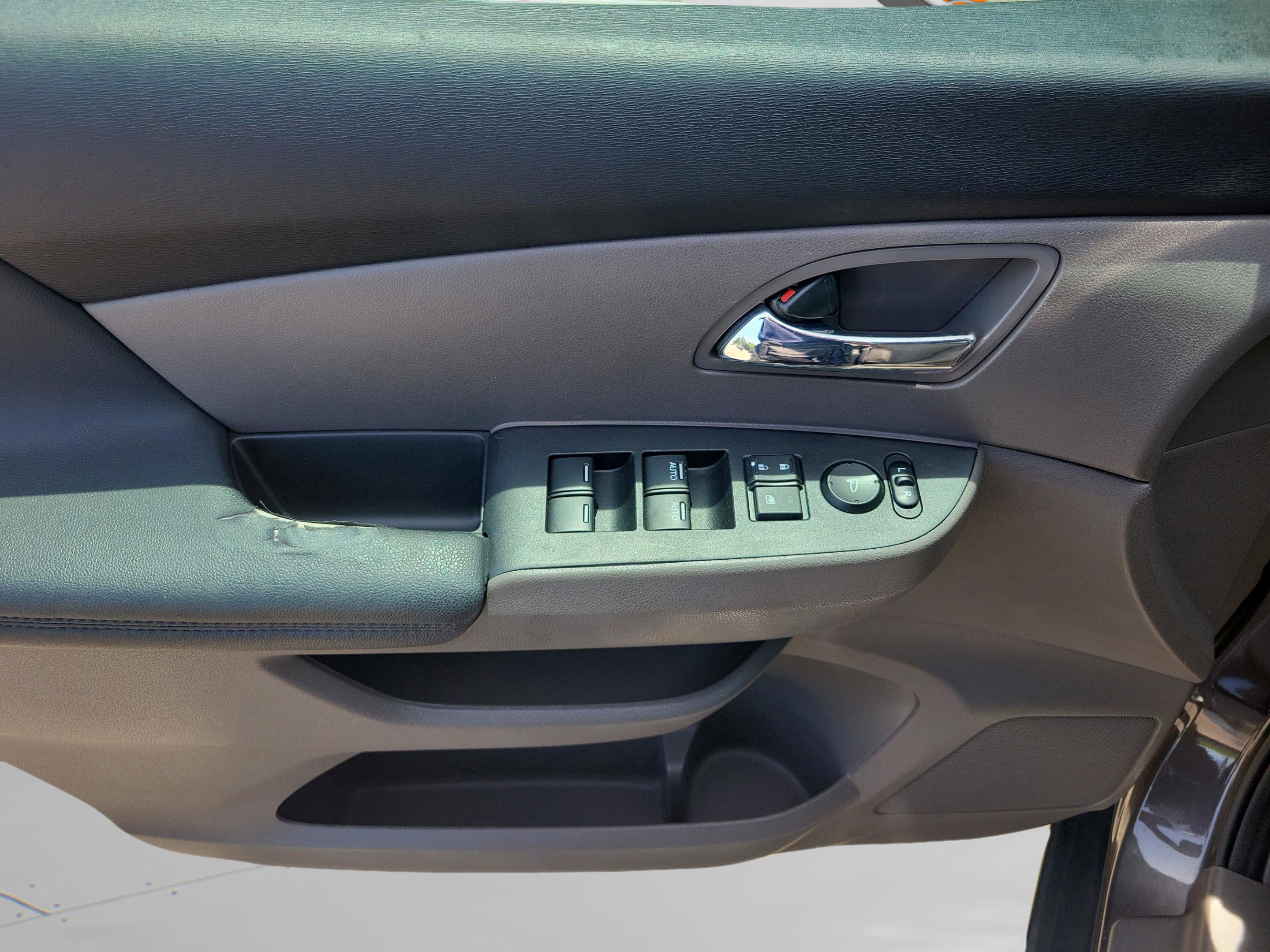 Used 2016 Honda Odyssey SE image 25