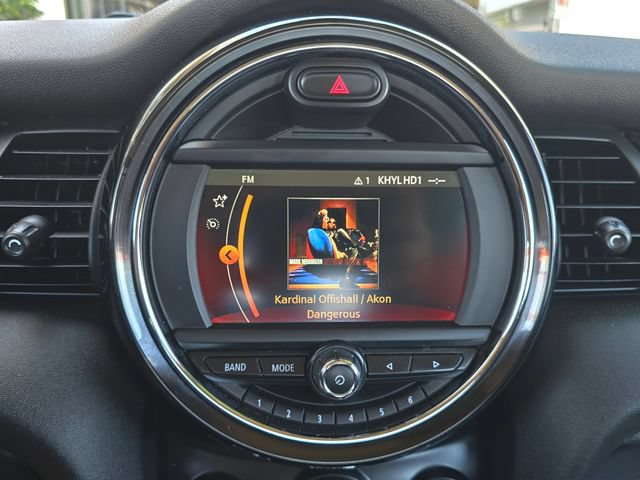 Used 2019 MINI Cooper S w/ Signature Upholstery Package FWD image 10