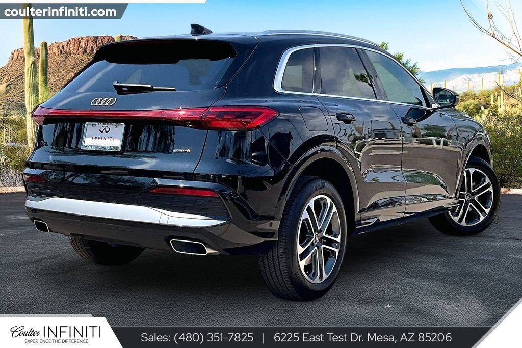 Used 2025 Audi Q5 Premium w/ Convenience Package AWD/4WD image 2
