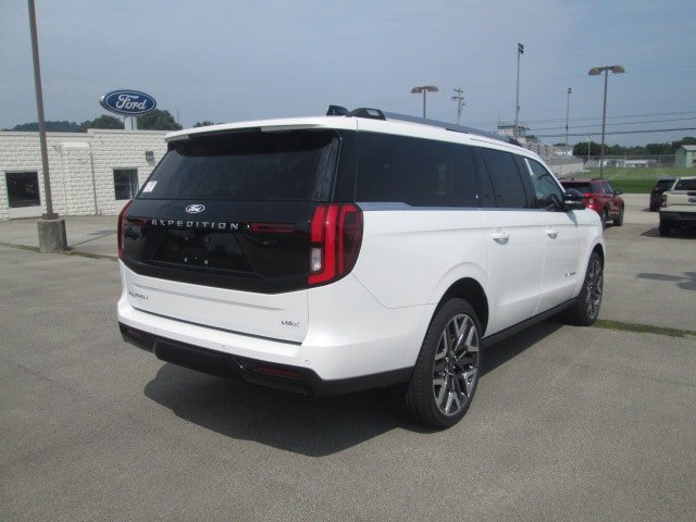 New 2027 Ford Expedition Max Platinum w/ Platinum Ultimate Package AWD/4WD image 7