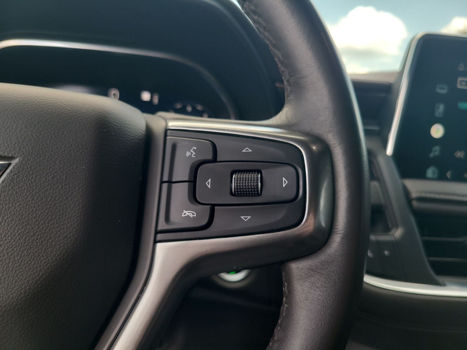 Used 2022 Chevrolet Tahoe Z71 AWD/4WD image 15
