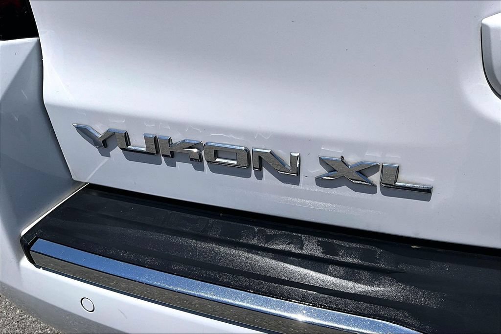 Used 2020 GMC Yukon XL Denali w/ Denali Ultimate Package AWD/4WD image 24
