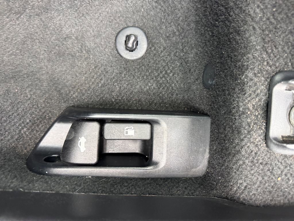 Certified 2024 Toyota Corolla LE image 29