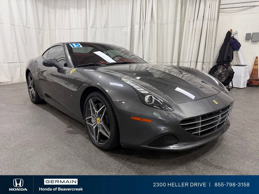 Used 2015 Ferrari California T RWD image 2