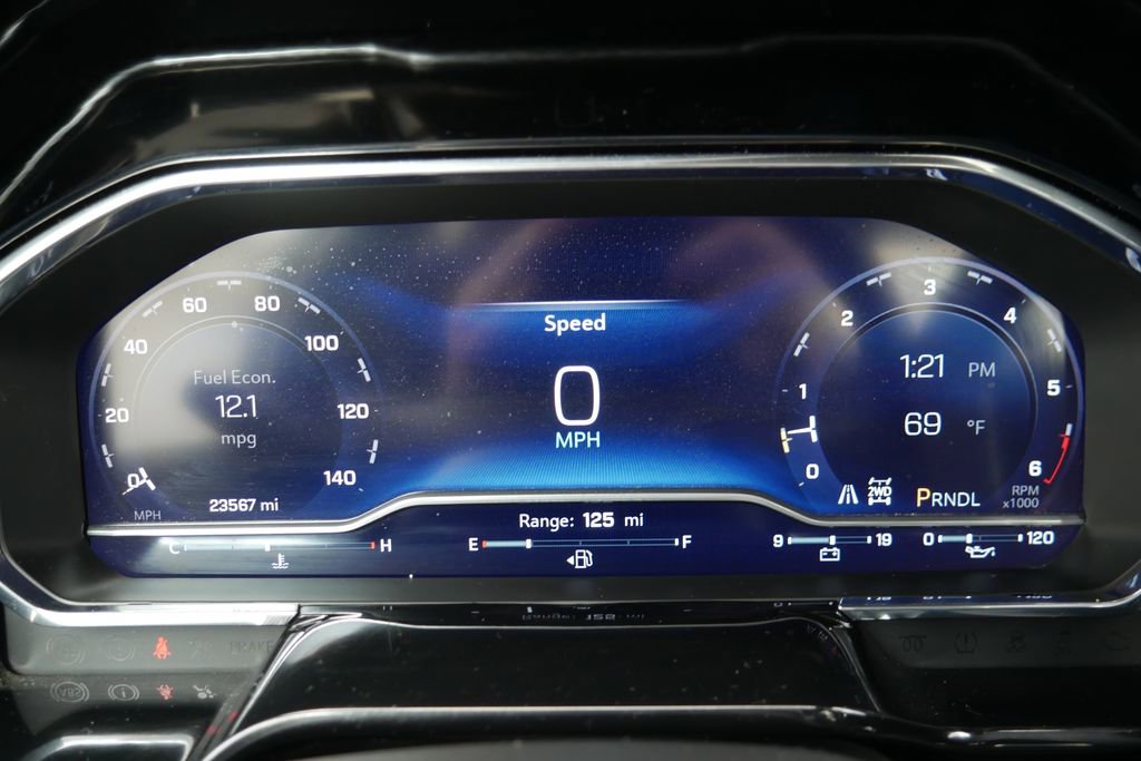 Used 2025 Chevrolet Silverado 2500 LT w/ Convenience Package image 15