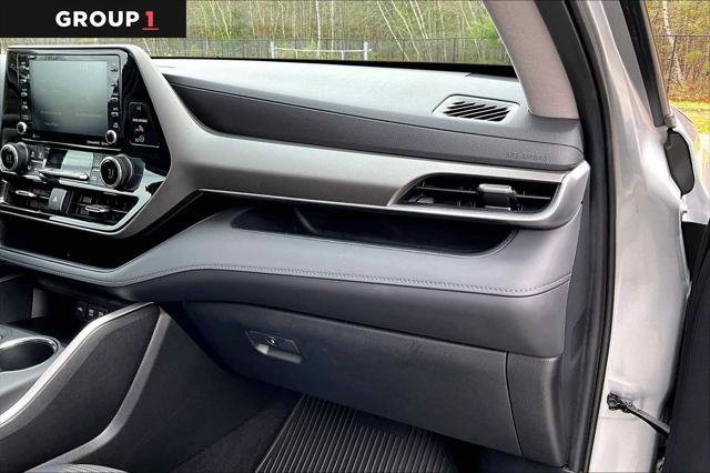Certified 2021 Toyota Highlander LE AWD/4WD image 19