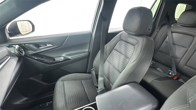 Used 2025 Chevrolet Equinox LT image 13