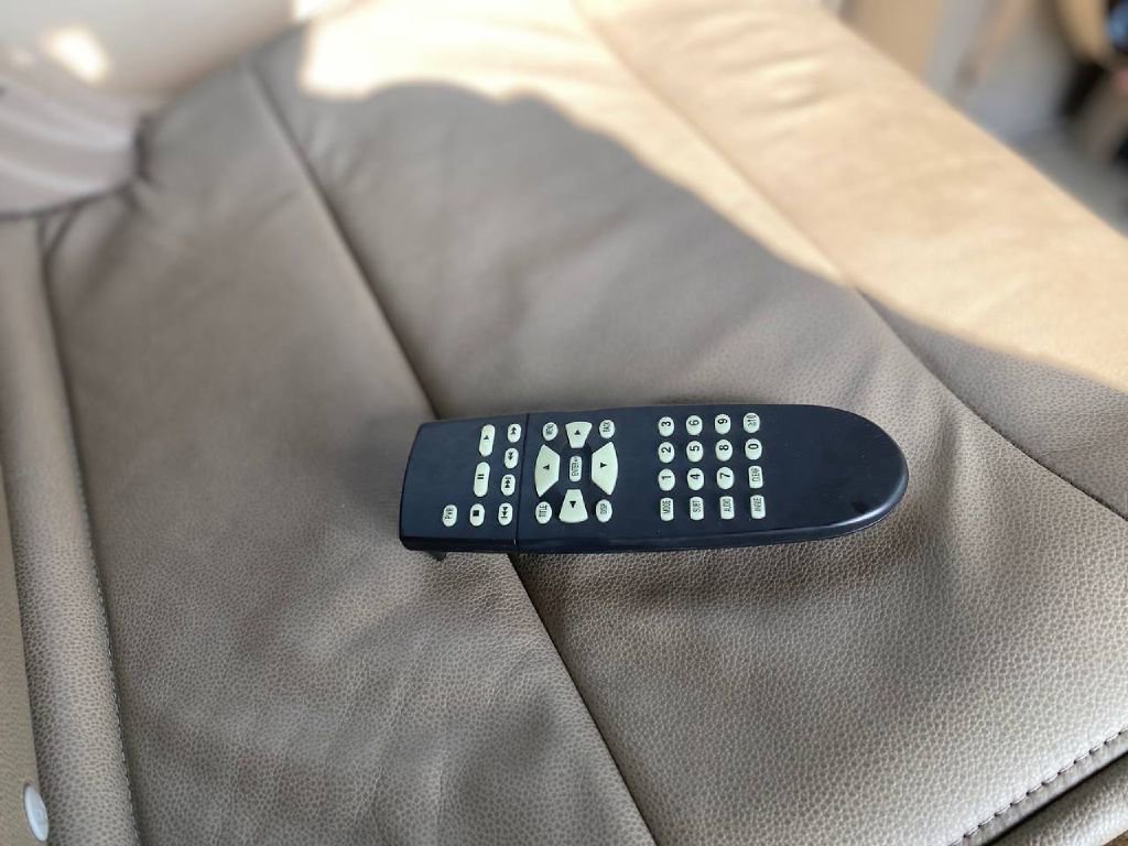 Used 2004 Nissan Quest SE w/ (SEA) Seat Pkg image 11