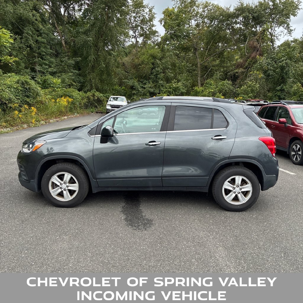 Used 2019 Chevrolet Trax LT w/ Driver Confidence Package AWD/4WD image 2