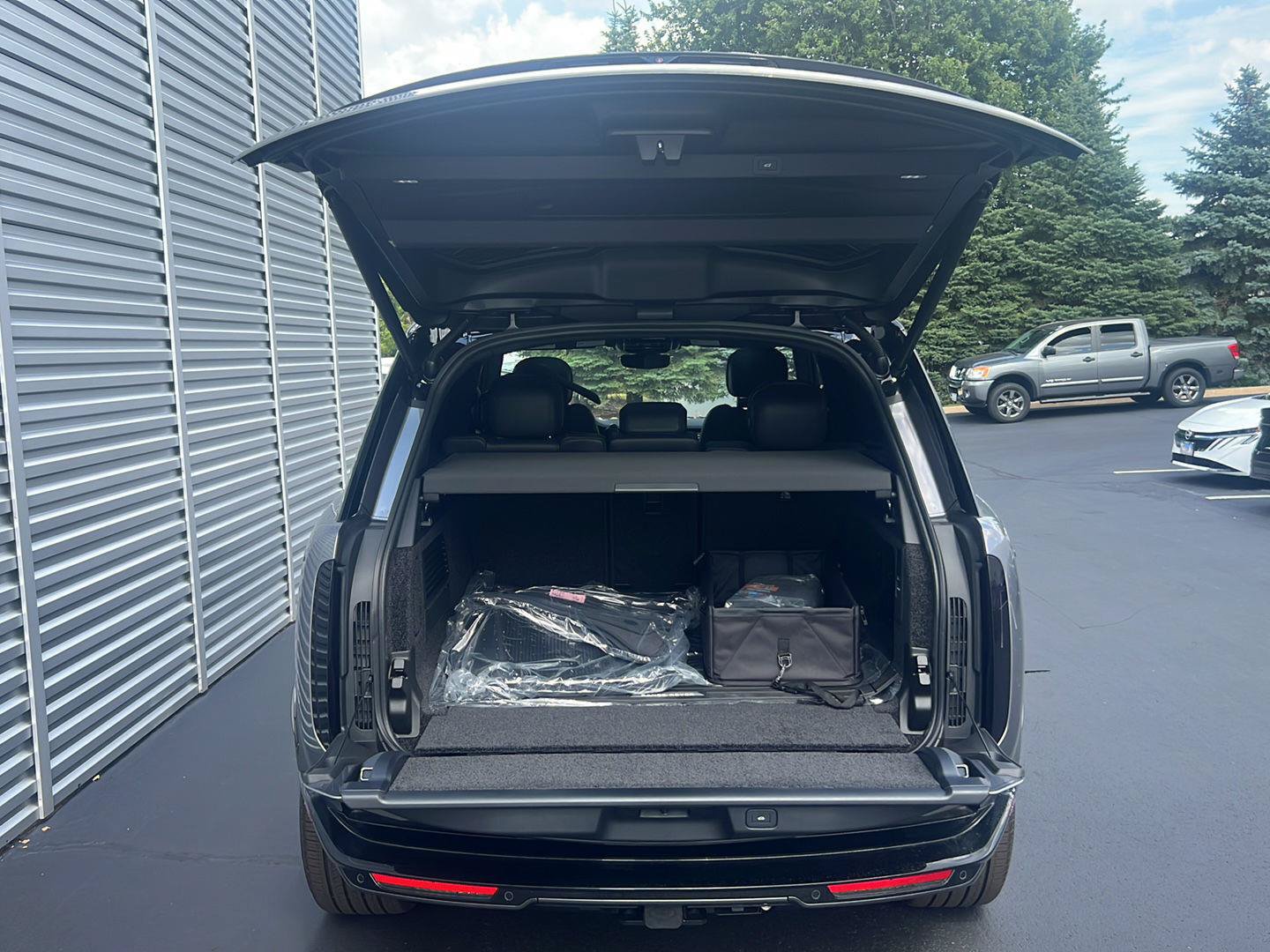 New 2026 Land Rover Range Rover SE AWD/4WD image 29