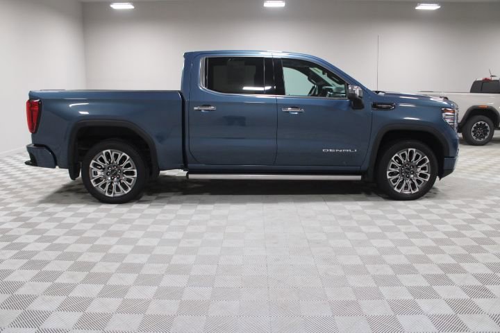 Used 2024 GMC Sierra 1500 Denali Ultimate image 12