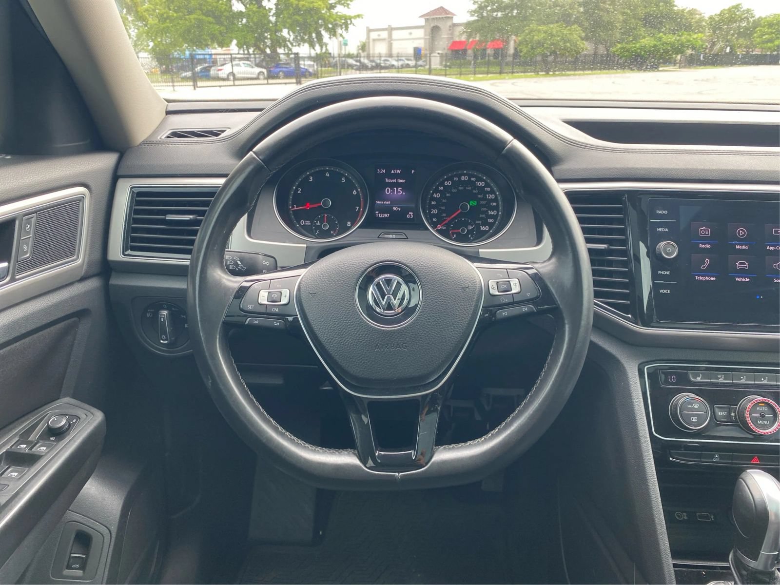 Used 2018 Volkswagen Atlas SEL FWD image 15