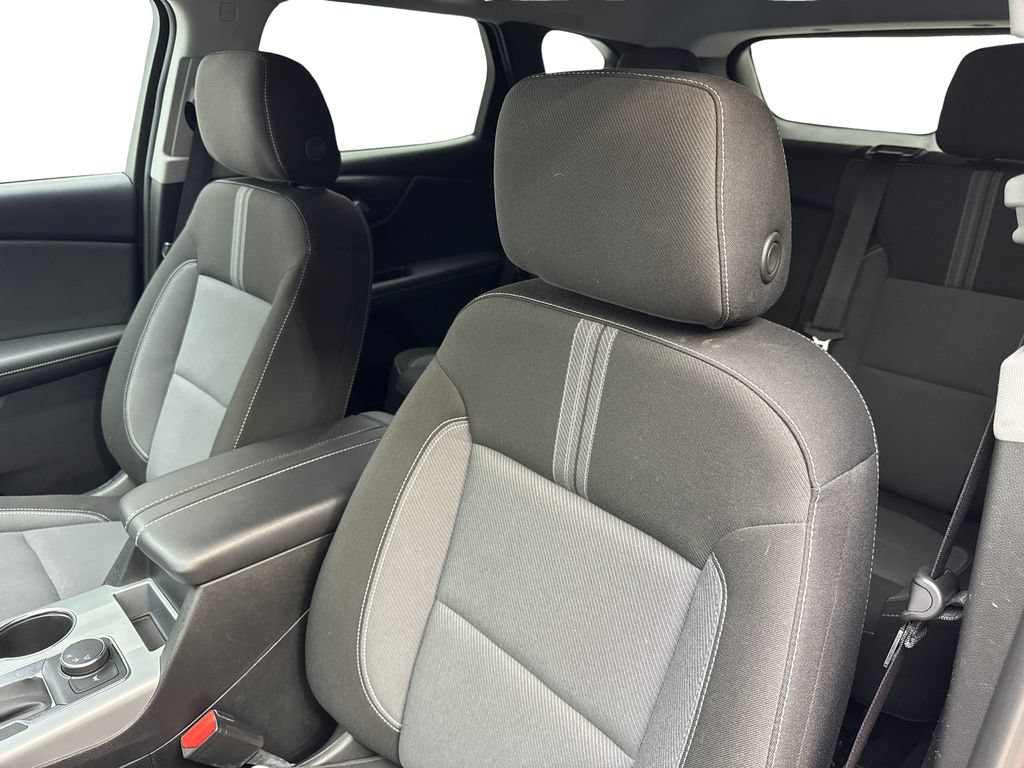 Used 2025 Chevrolet Blazer LT FWD image 26