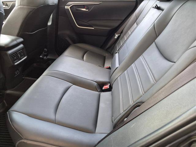 Used 2019 Toyota RAV4 XLE Premium FWD image 18