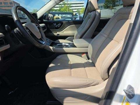 Used 2023 Lincoln Aviator Reserve w/ Equipment Group 201A AWD/4WD image 7