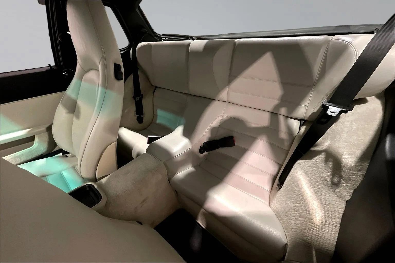 Used 1989 Porsche 944 S2 image 20