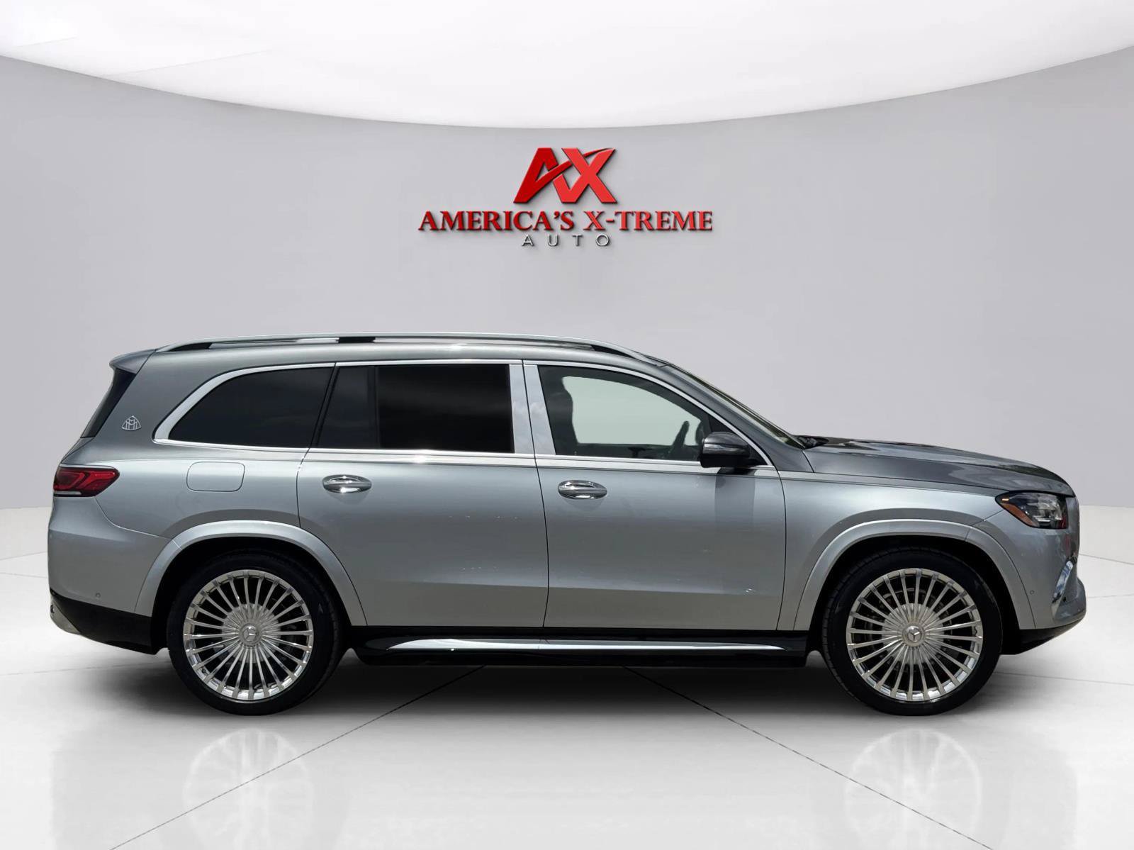Used 2022 Mercedes-Benz Maybach GLS 600 4MATIC image 7