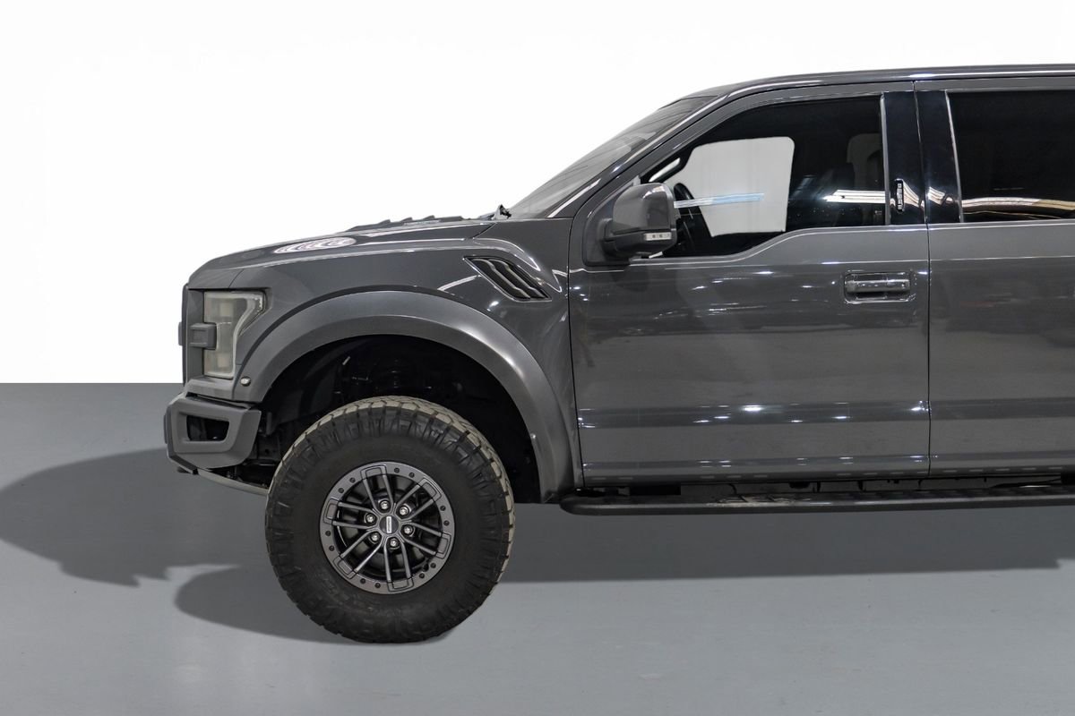 Used 2020 Ford F150 Raptor w/ Equipment Group 802A Luxury image 10