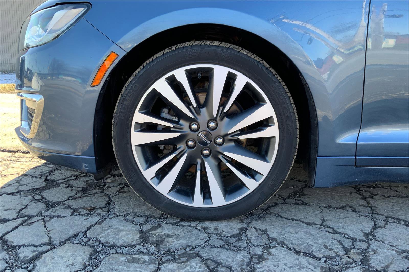 Used 2018 Lincoln MKZ Select w/ Select Plus Package AWD/4WD image 25