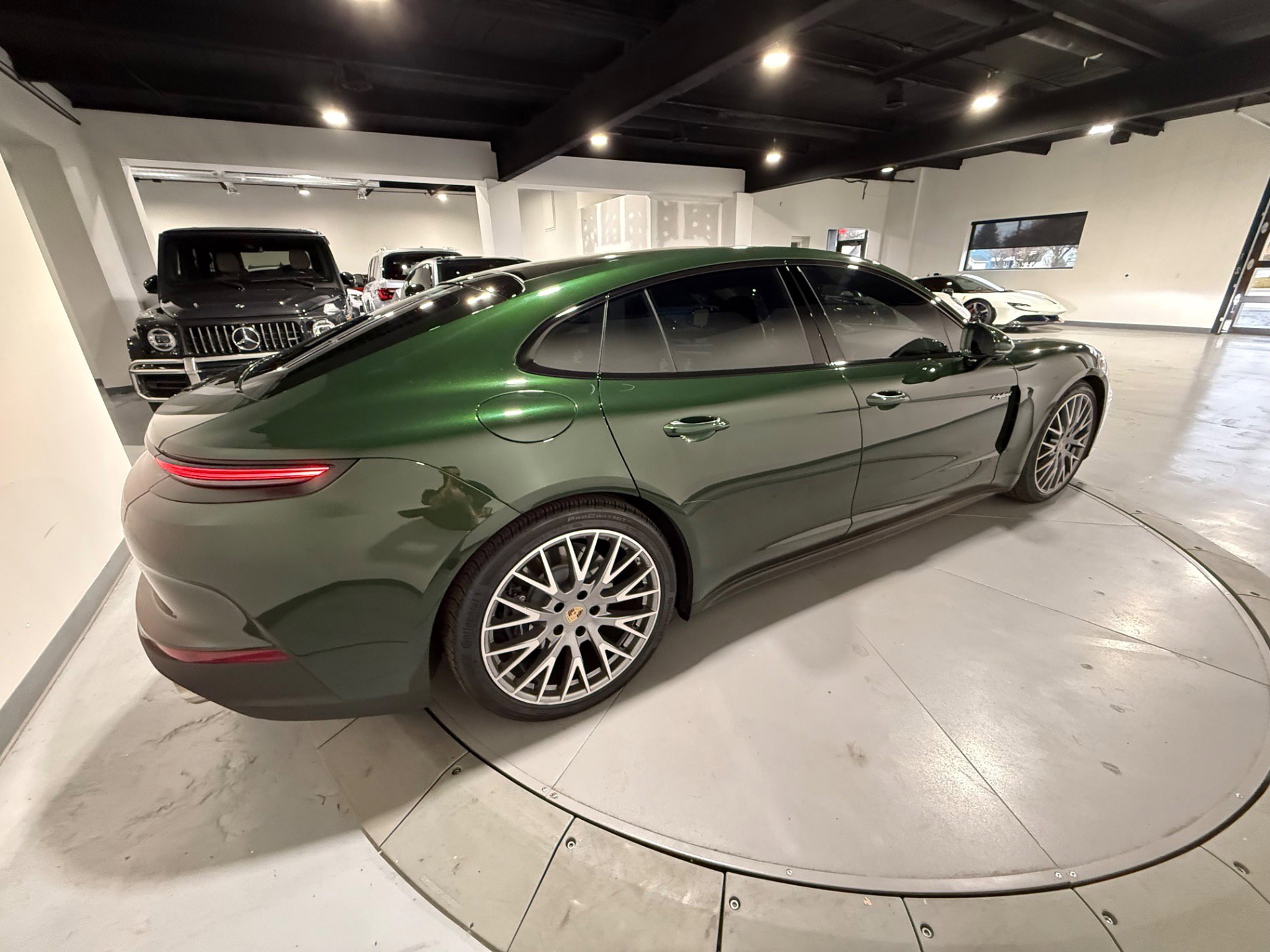 Used 2025 Porsche Panamera 4 image 16