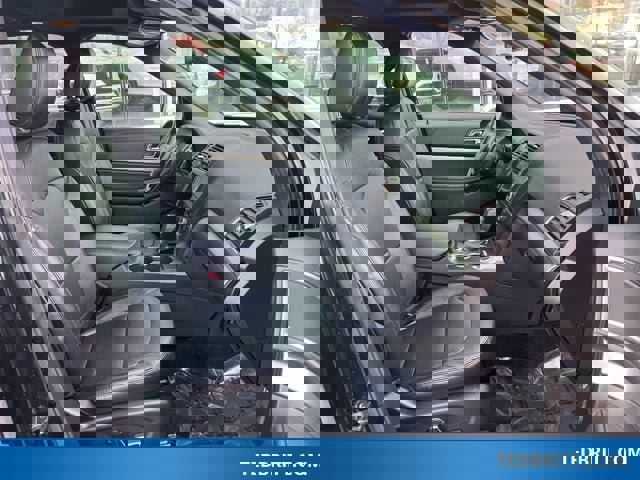 Certified 2018 Ford Explorer XLT w/ Equipment Group 202A image 20