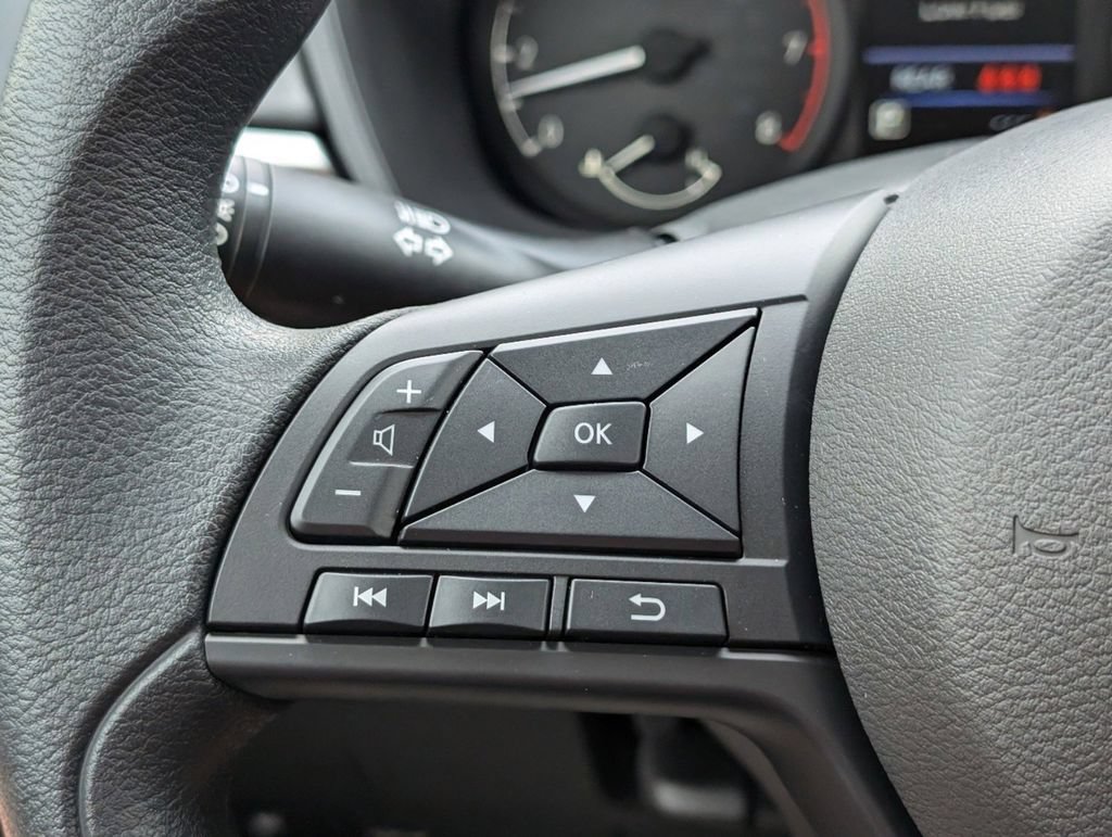 Used 2025 Nissan Altima 2.5 S FWD image 19