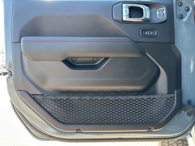 Used 2025 Jeep Gladiator Rubicon w/ Safety Group image 16