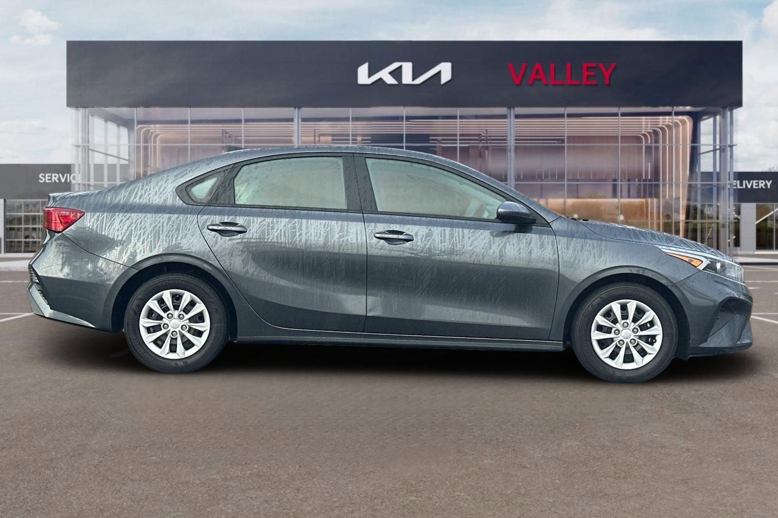 Used 2024 Kia Forte LX FWD image 3