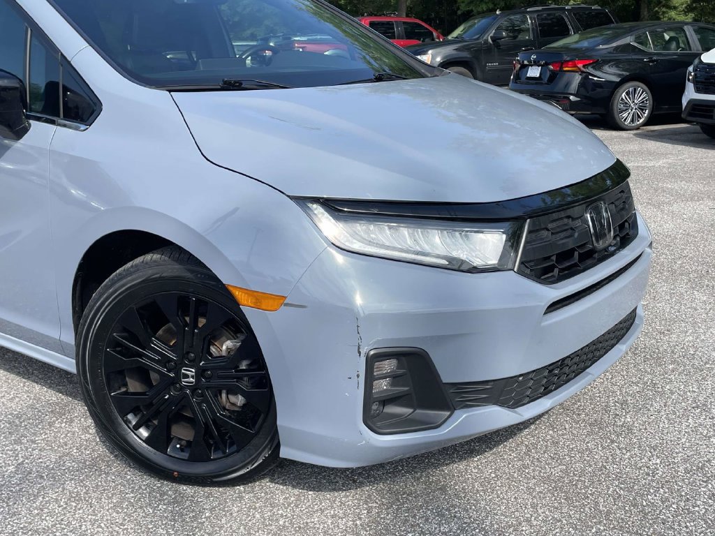 Used 2025 Honda Odyssey Sport-L image 9