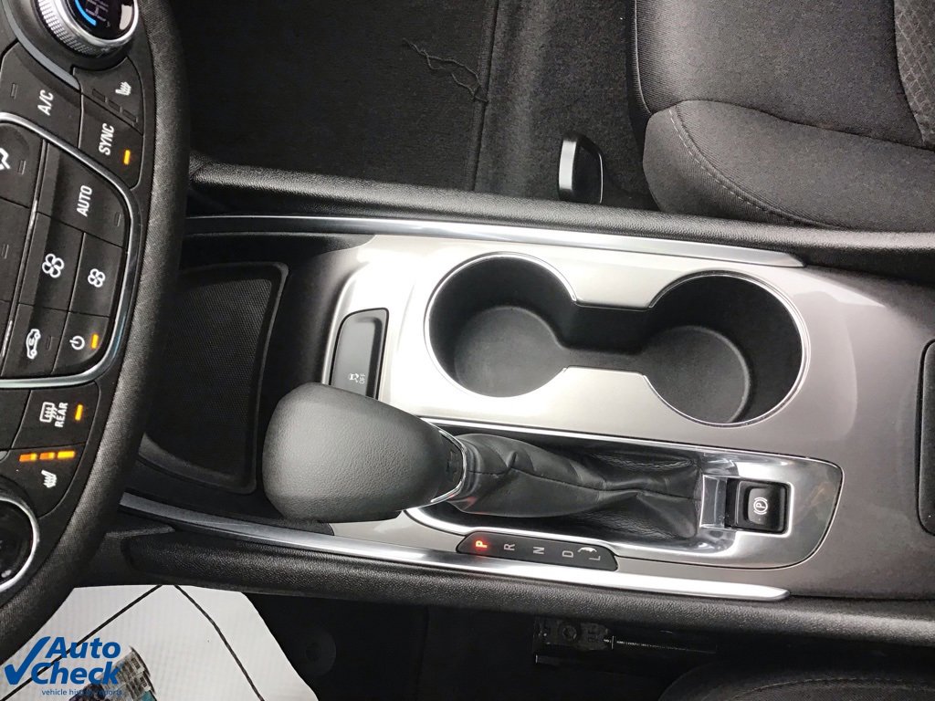 Used 2022 Chevrolet Malibu LT image 34