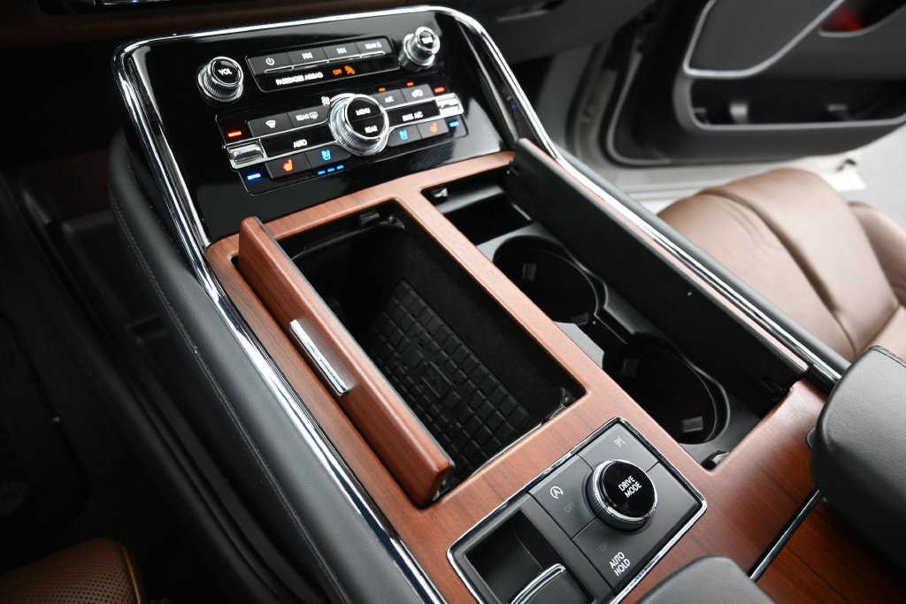 Used 2023 Lincoln Navigator Reserve RWD image 30