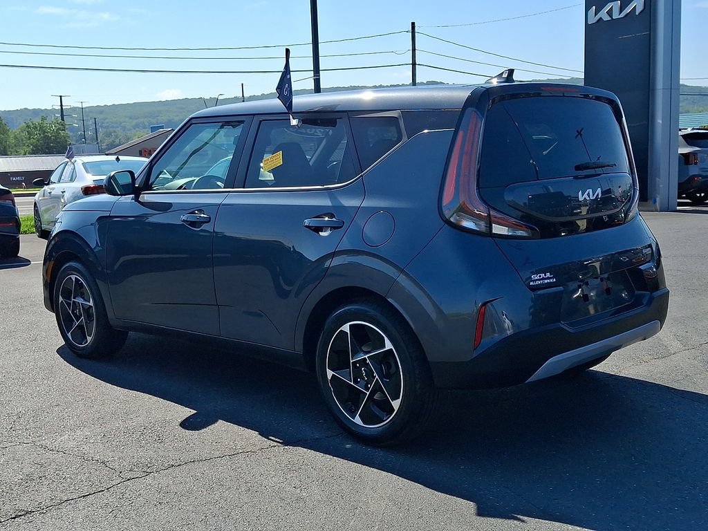 Certified 2023 Kia Soul EX FWD image 4