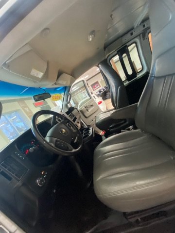 Used 2022 Chevrolet Express 3500 Extended w/ Driver Convenience Package RWD image 23