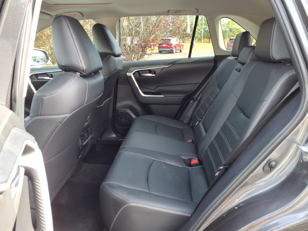 Certified 2025 Toyota RAV4 XLE Premium AWD/4WD image 4