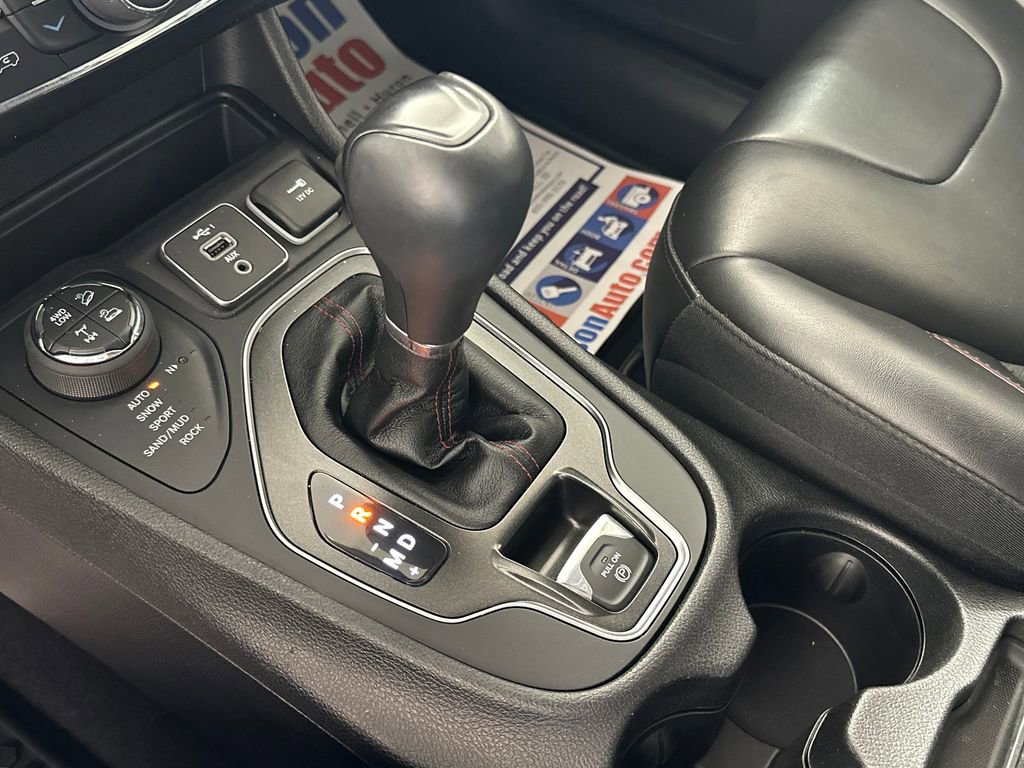 Used 2021 Jeep Cherokee Trailhawk w/ Trailer Tow Group image 23