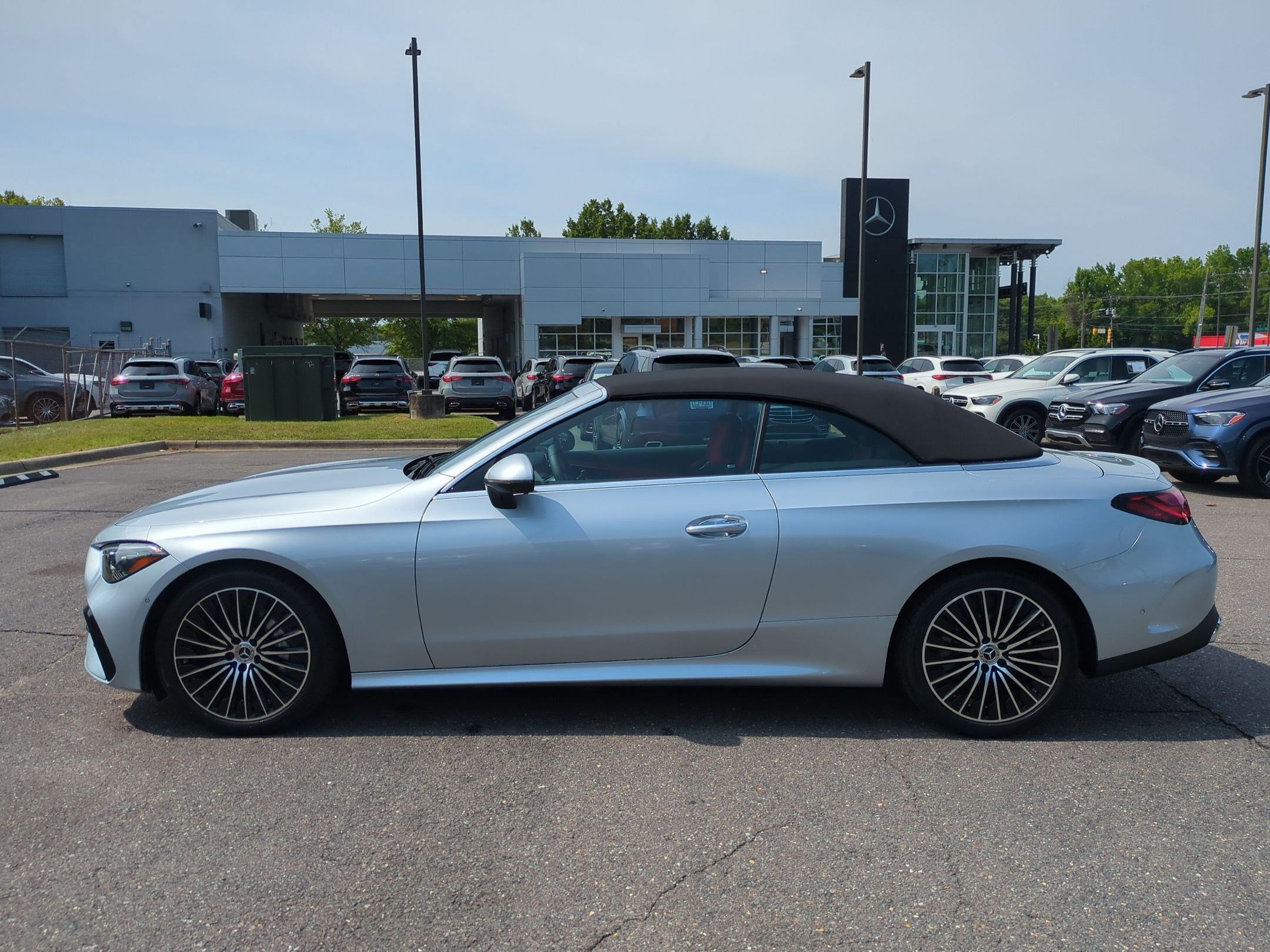 Certified 2026 Mercedes-Benz CLE 300 4MATIC Cabriolet image 6
