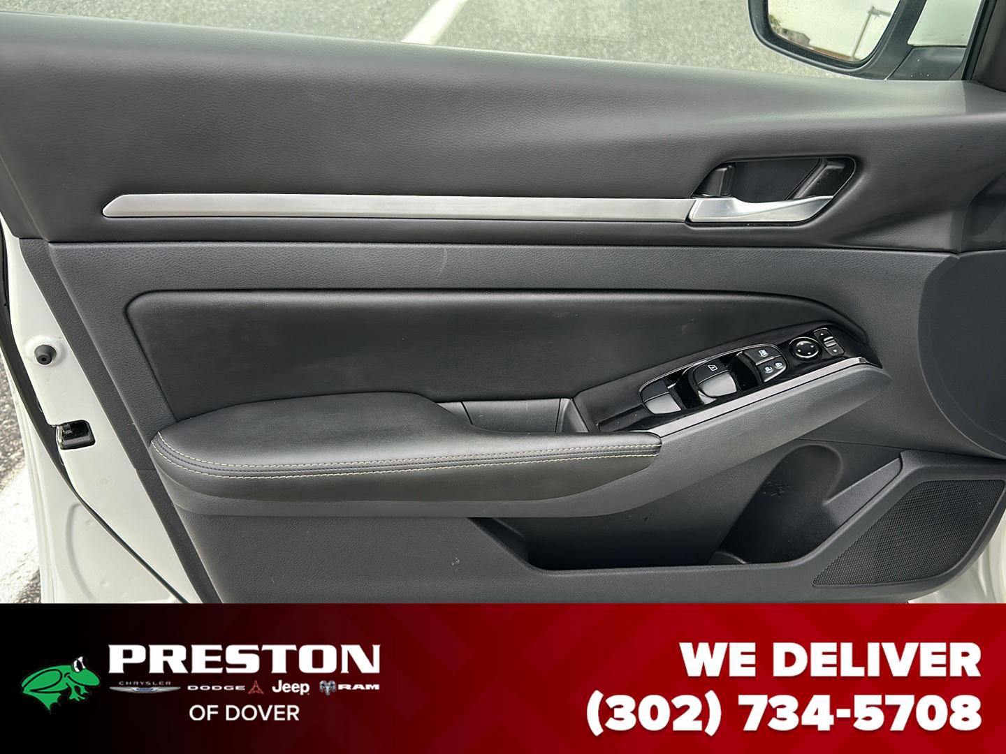 Used 2023 Nissan Altima 2.5 SV image 12