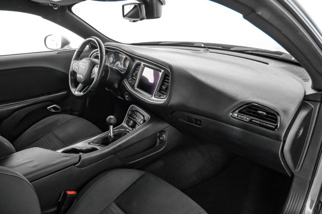 Used 2019 Dodge Challenger R/T w/ Blacktop Package image 10