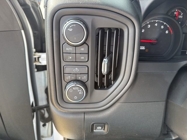 Used 2019 Chevrolet Silverado 1500 Custom Trail Boss w/ Custom Convenience Package AWD/4WD image 27