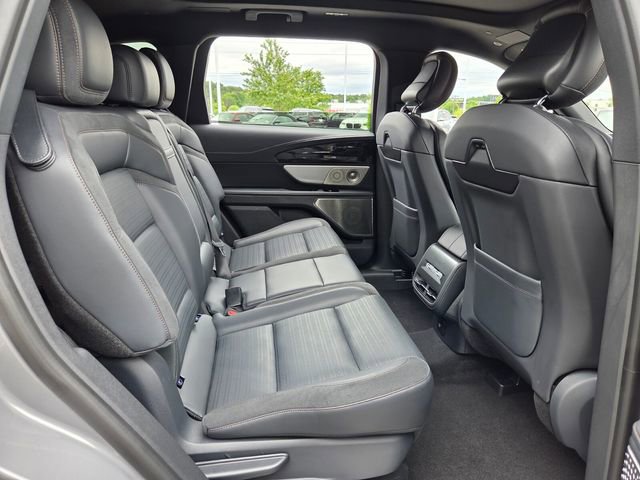 Used 2024 Lincoln Nautilus Reserve w/ Equipment Group 203A AWD/4WD image 20