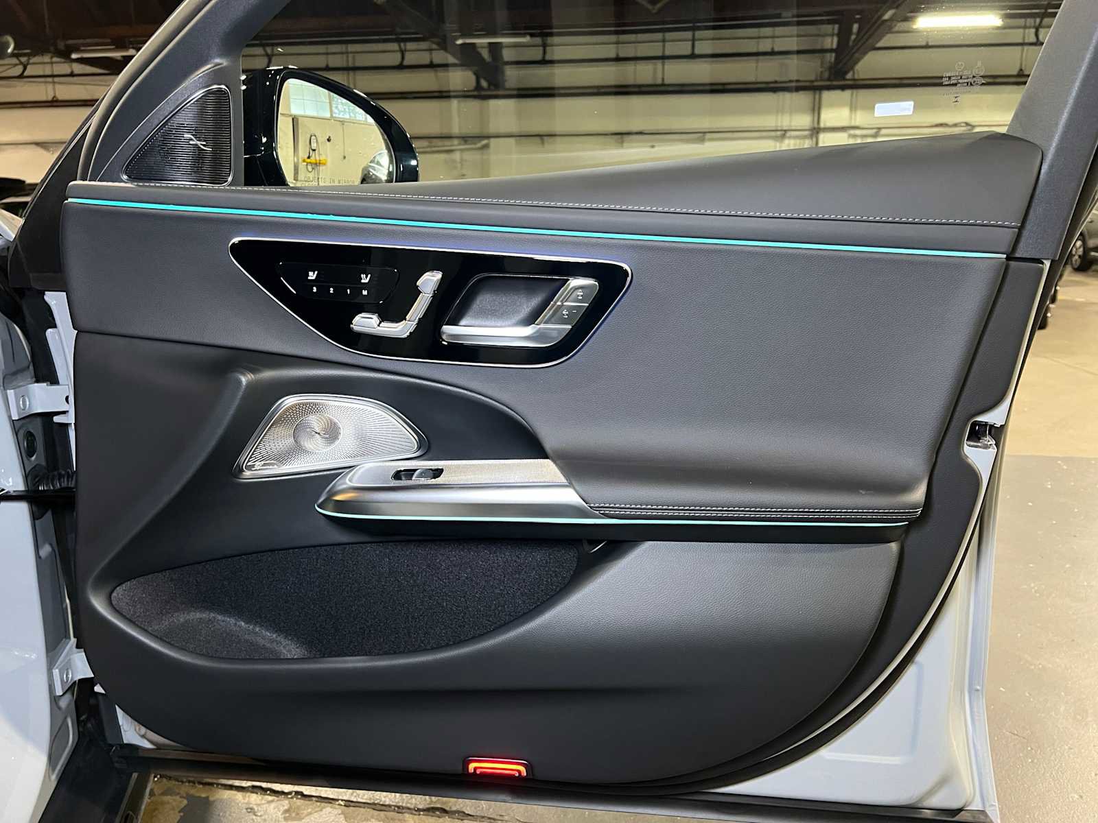 New 2026 Mercedes-Benz E 450 4MATIC All-Terrain Wagon image 10