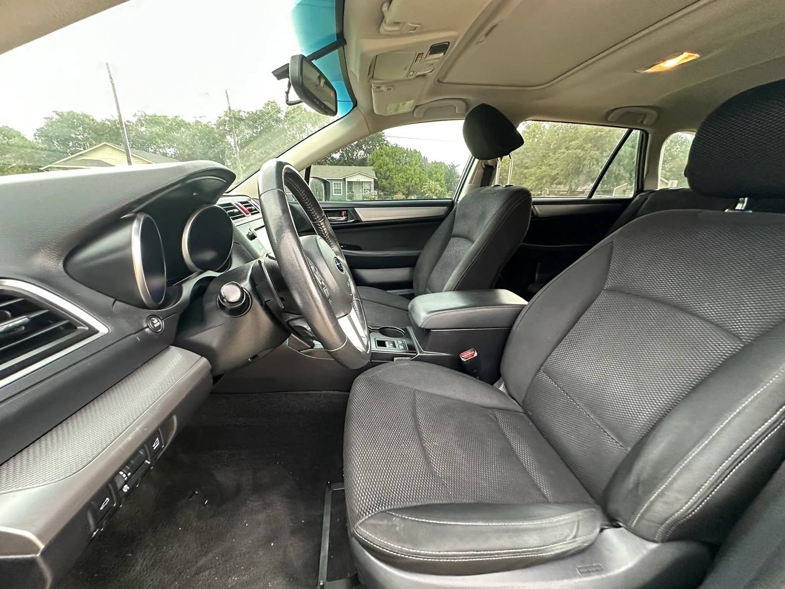 Used 2017 Subaru Outback 2.5i Premium AWD/4WD image 11