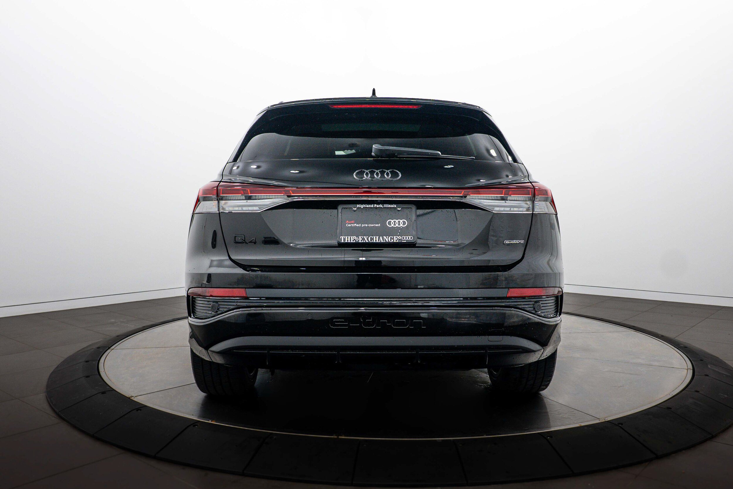 Certified 2023 Audi Q4 e-tron Premium Plus w/ Premium Plus AWD/4WD image 20