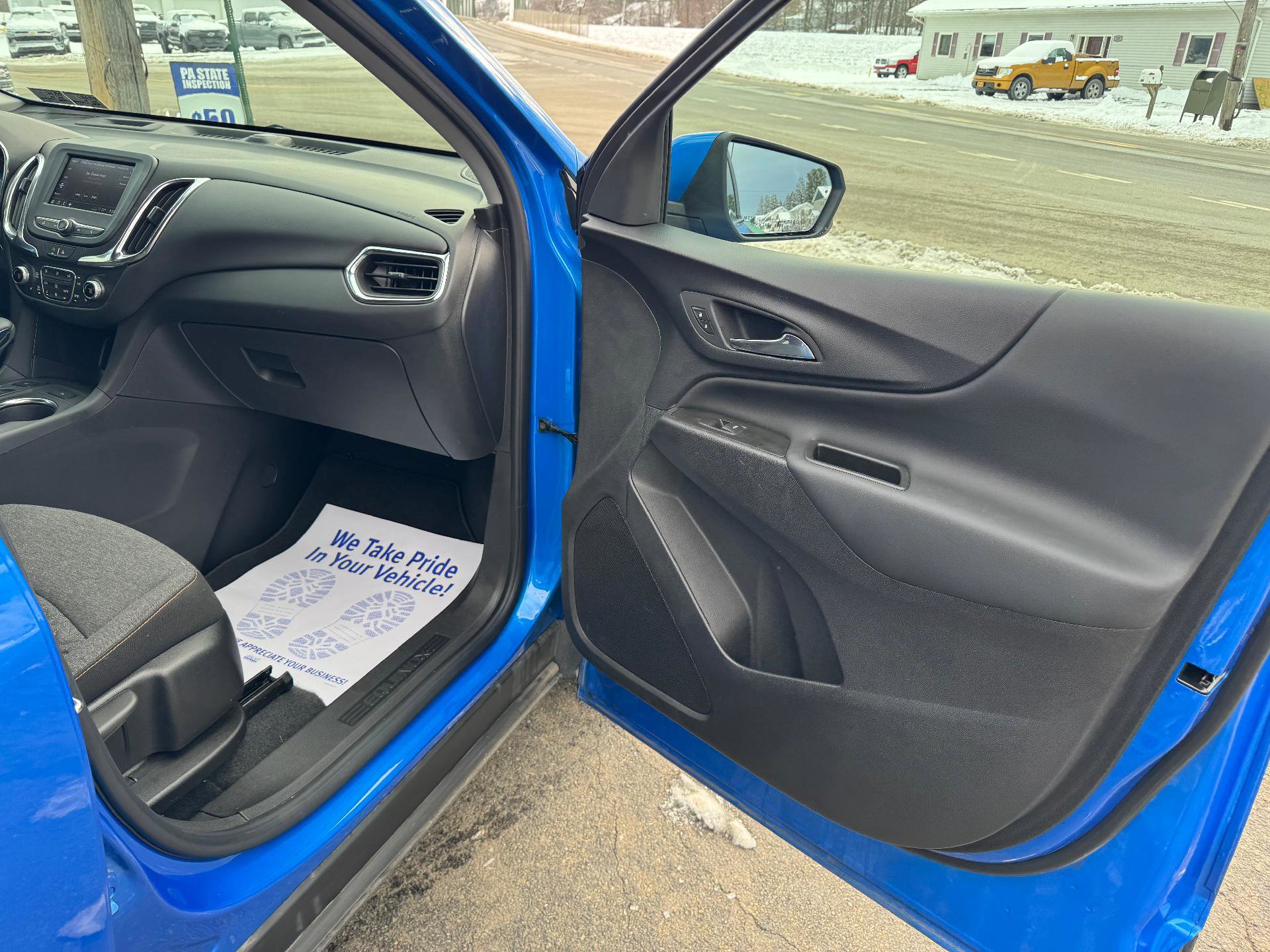 Used 2024 Chevrolet Equinox LT image 44