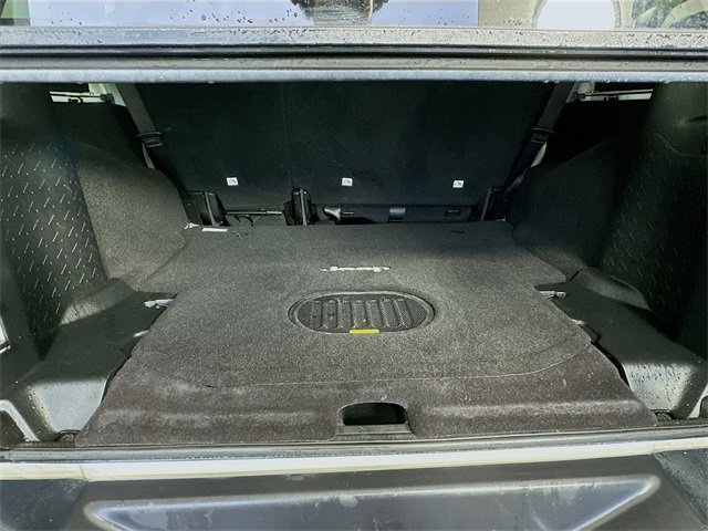 Used 2017 Jeep Wrangler Unlimited Rubicon image 25