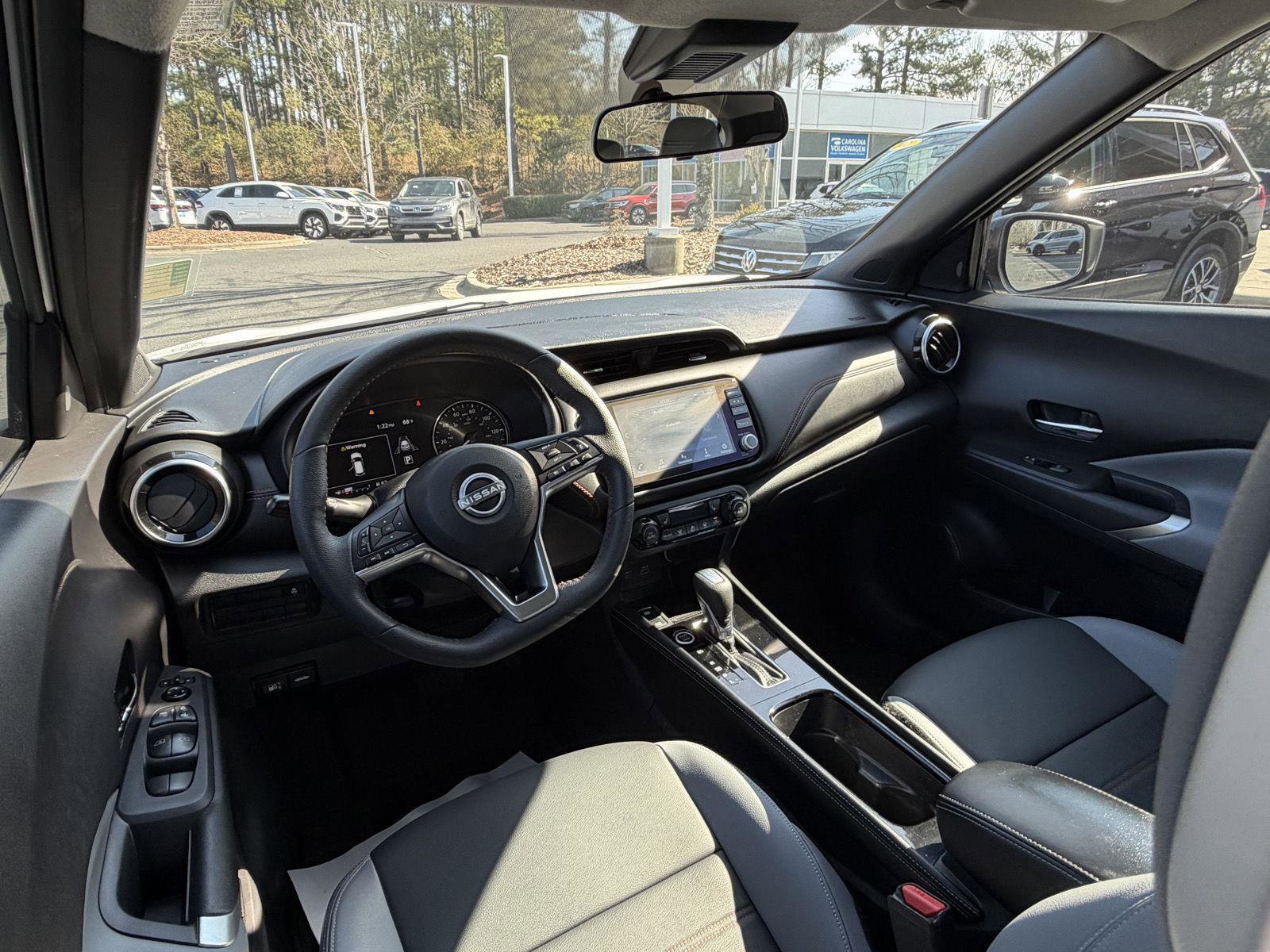 Used 2024 Nissan Kicks SR w/ SR Premium Package image 12